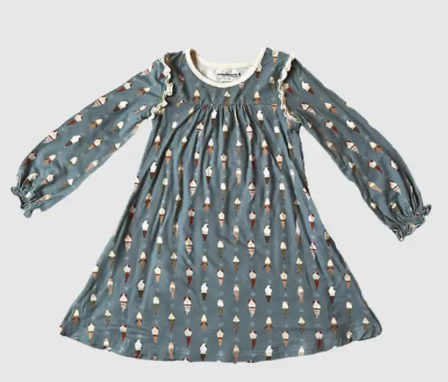 Gnome nightgown best sale